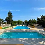 Le Cocon De L'arnel Kamp alanı *