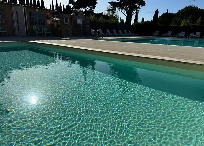 Le Cocon De L'arnel Camping